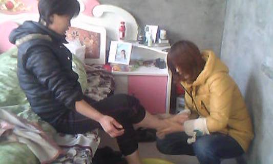 2012年11月22日商丘睢县马六大风车幼儿园感恩教育活动