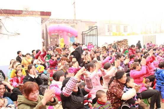 2012年11月21日商丘市开荒幼儿园成功成为群峰教育集团五星级品牌园