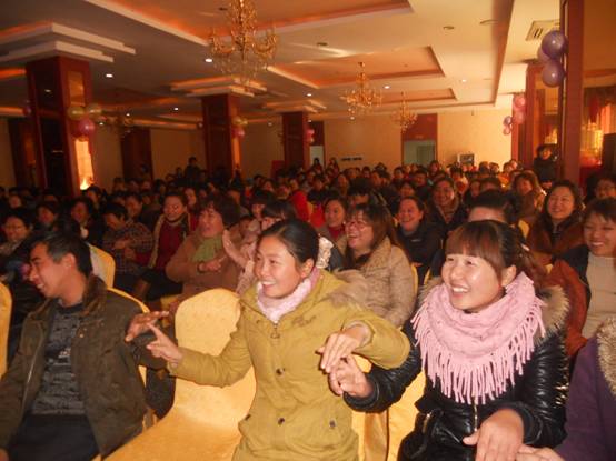 2012年11月30日南阳市邓州育才幼儿园家庭教育讲座圆满成功