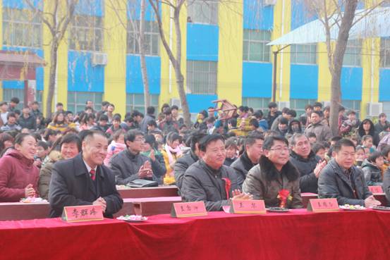 2012��12��4�����糤ԫ����ʿѧУ�ɹ����з������ͥ��������