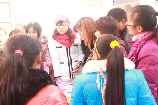 2012年12月5号洋宝贝幼儿园成功举行CFN全脑思维智星工程揭牌仪式