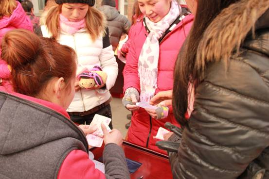 2012年12月25日林州市临淇镇七巧板幼儿园授权揭牌仪式