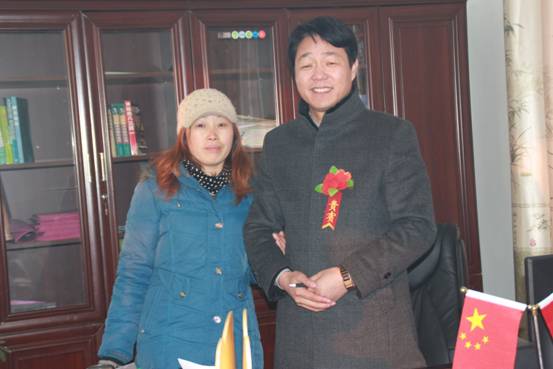 2013年1月5日方城县券桥乡蓝天学校授权揭牌议式