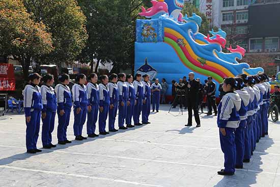 热烈祝贺桂林科艺幼儿园《圣童教练团队精神特